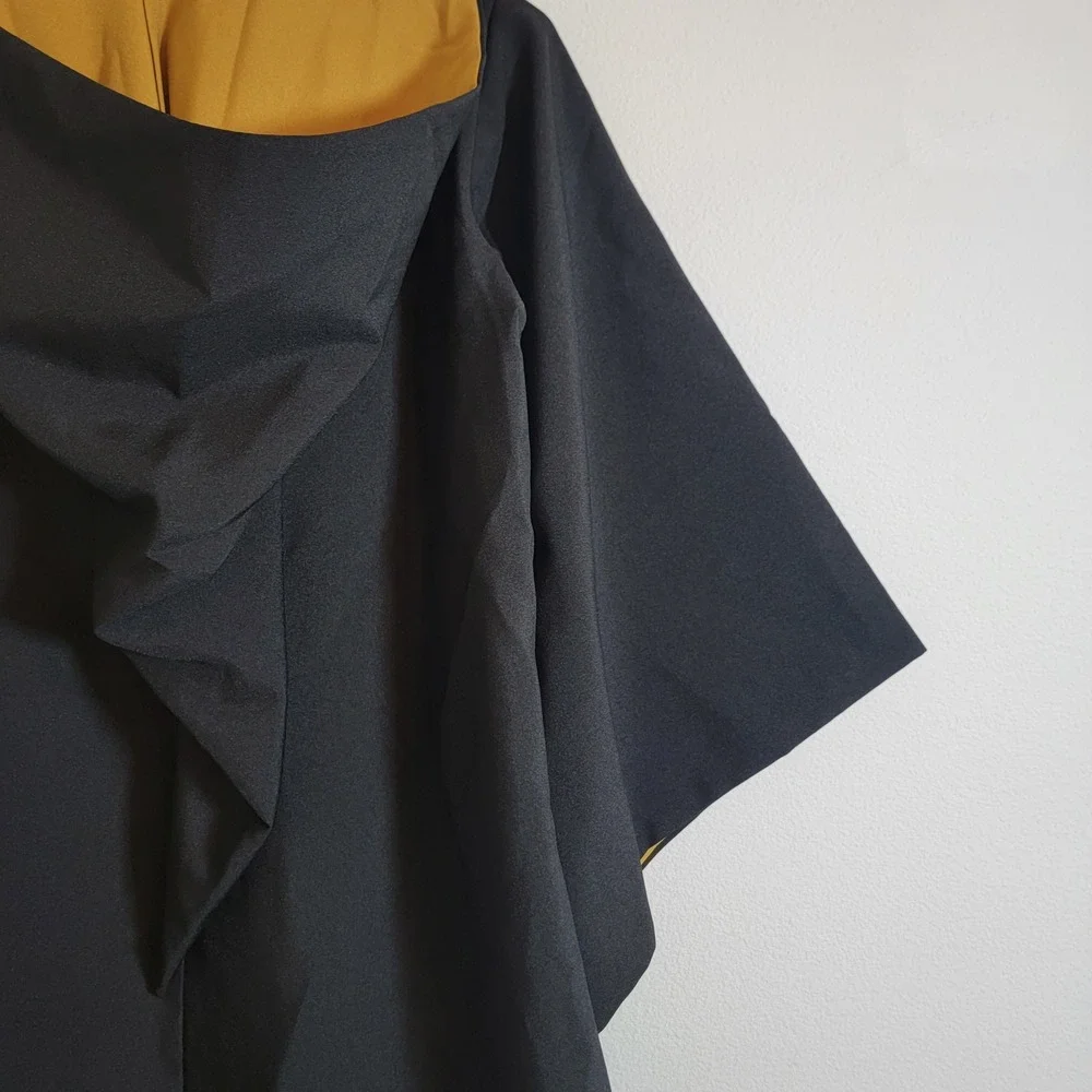 Wizarding World Of Harry Potter Hufflepuff Robe XXS Universal Studios Authentic